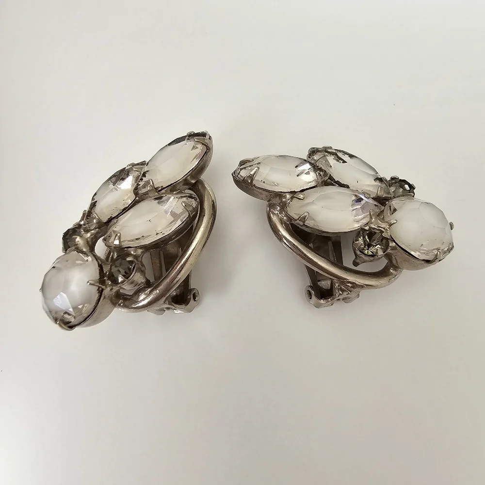 Vintage 1950s Frosted Glass Sugar Rhinestone Climber Clip-On Earrings